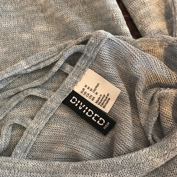 H&M Divided Blue Top - Picture 4 of 4